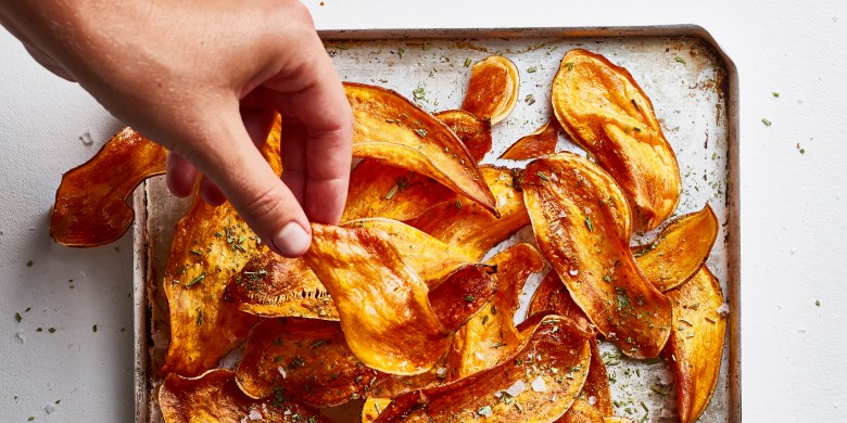 Zoete-aardappelkrokantjes met rozemarijn en zeezout 