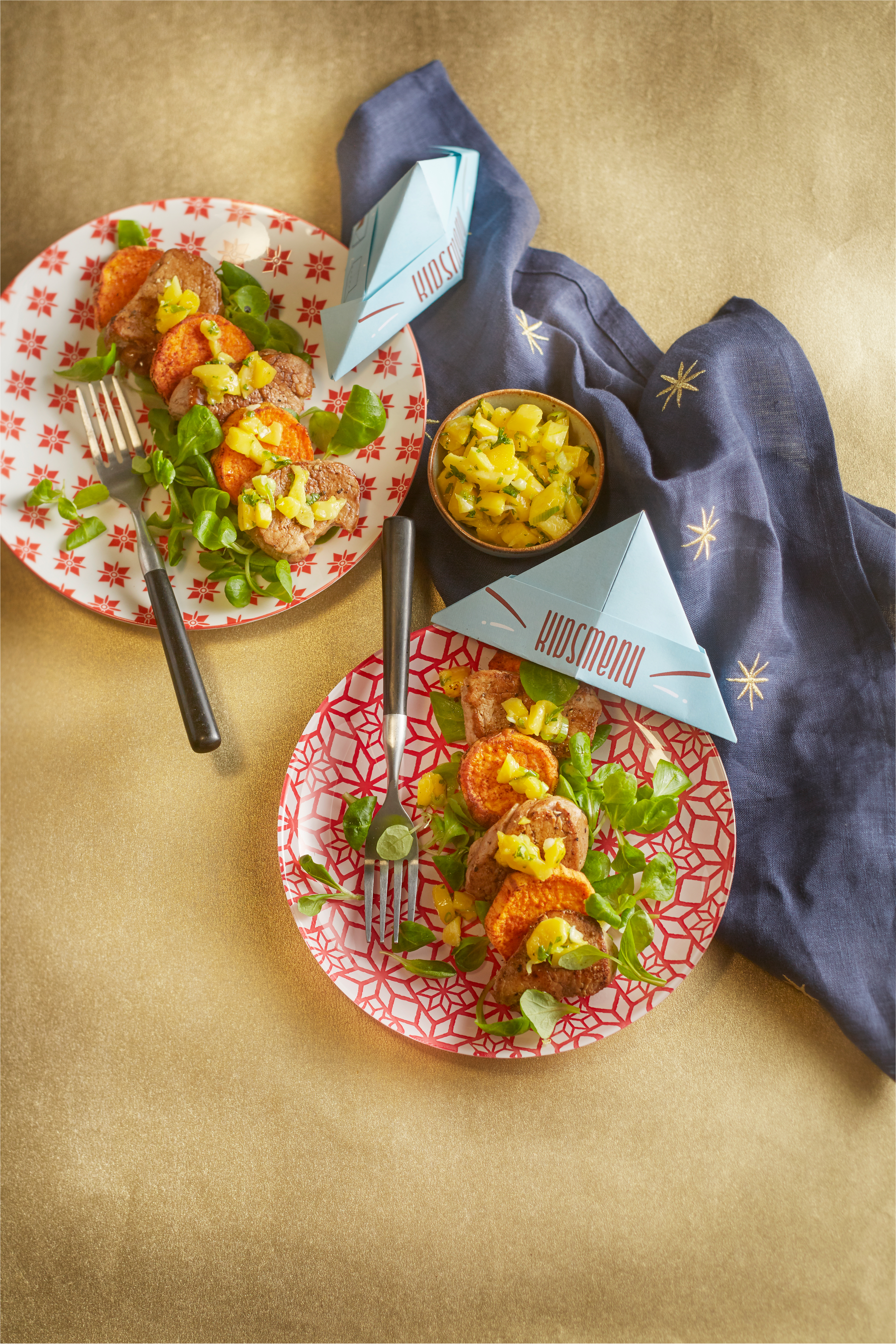 Varkenshaas met gegrilde zoete aardappel en mangosalsa