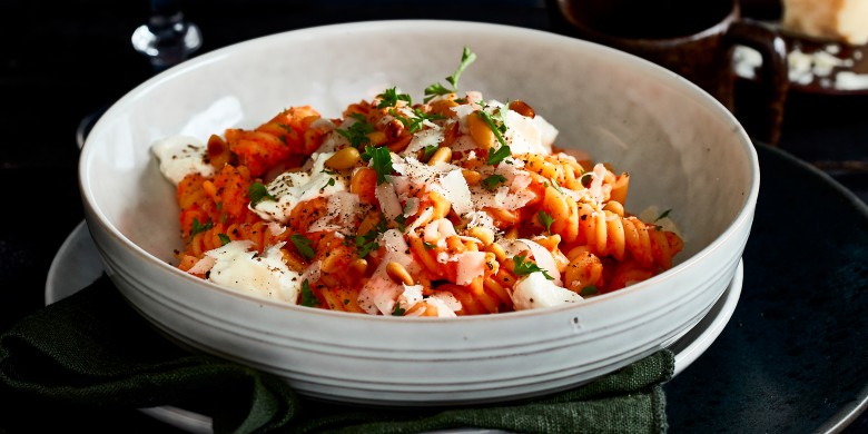 Italiaanse mac & cheese met geroosterde paprika en ricotta 