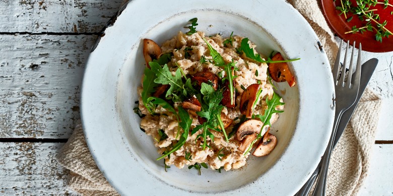 Vegan mac & ‘cheese’ met paddenstoelen 