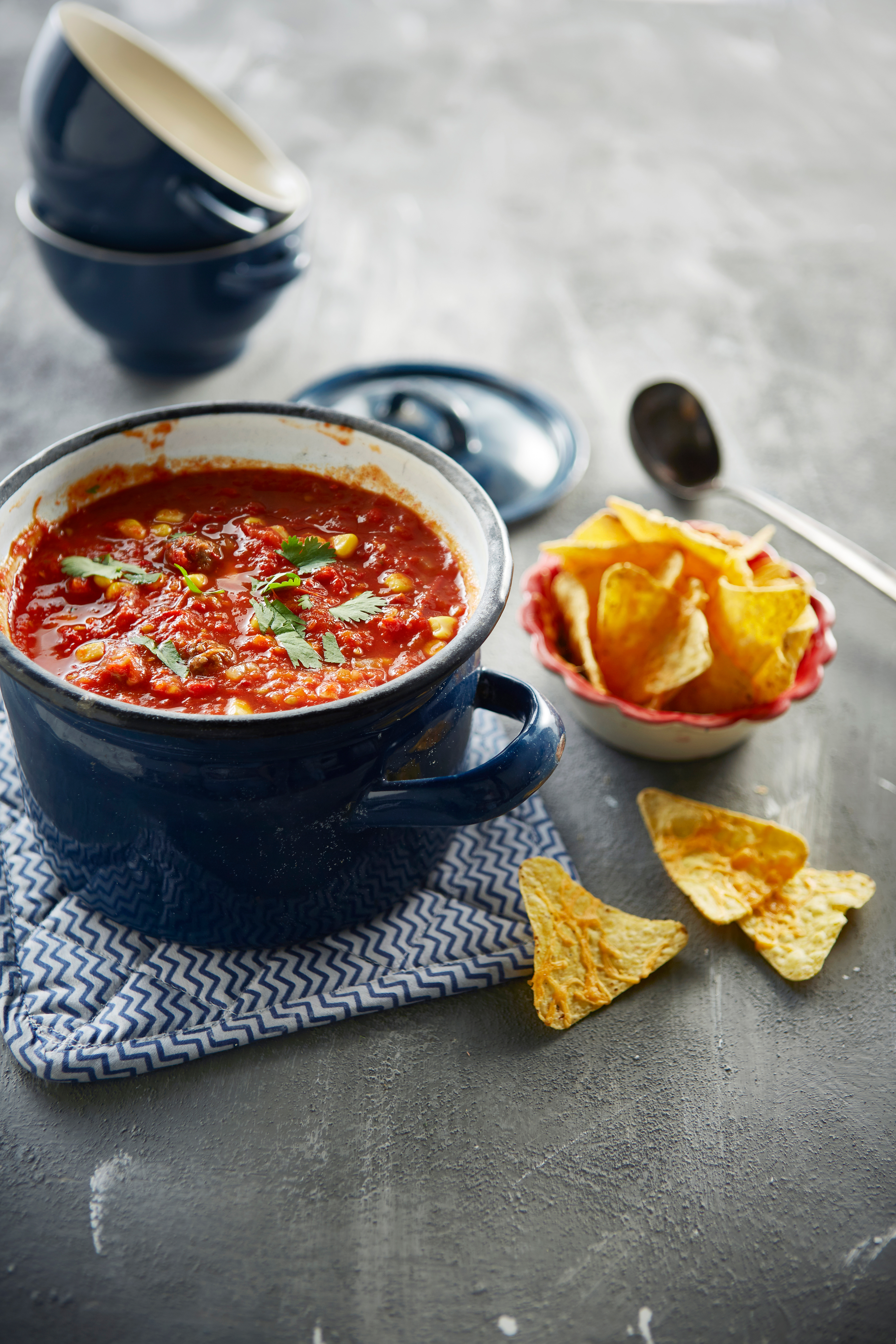 Mexicaanse tomaten-paprikasoep met balletjes