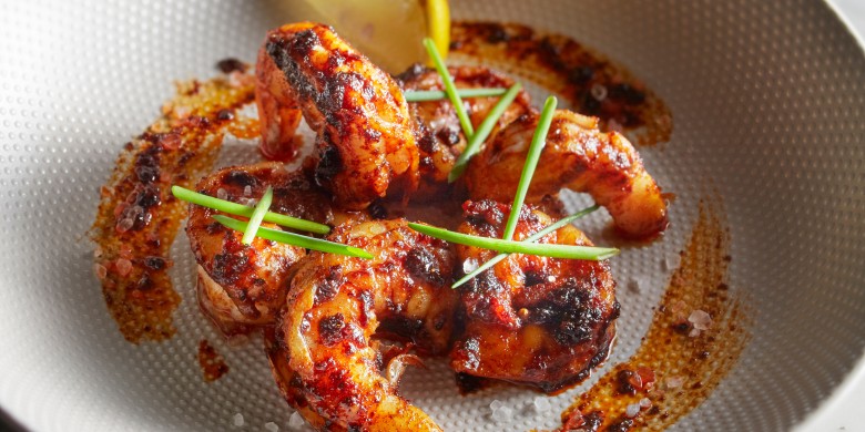 Gegrilde garnalen met cajun-koffie-rub 