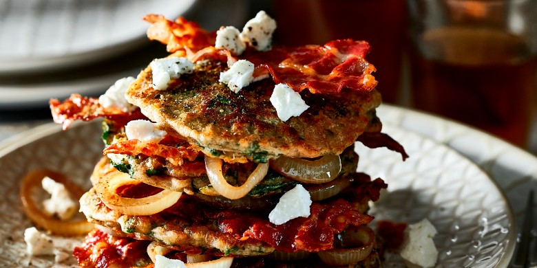 Boerenkoolpannenkoek met spek en ui 