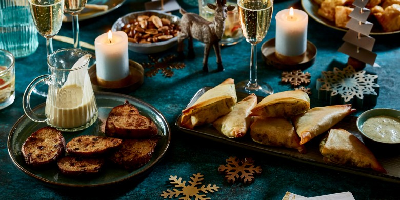 Boerenkoolsamosa’s met koriandermayonaise