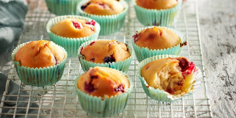 Griesmeelmuffins met bosvruchten