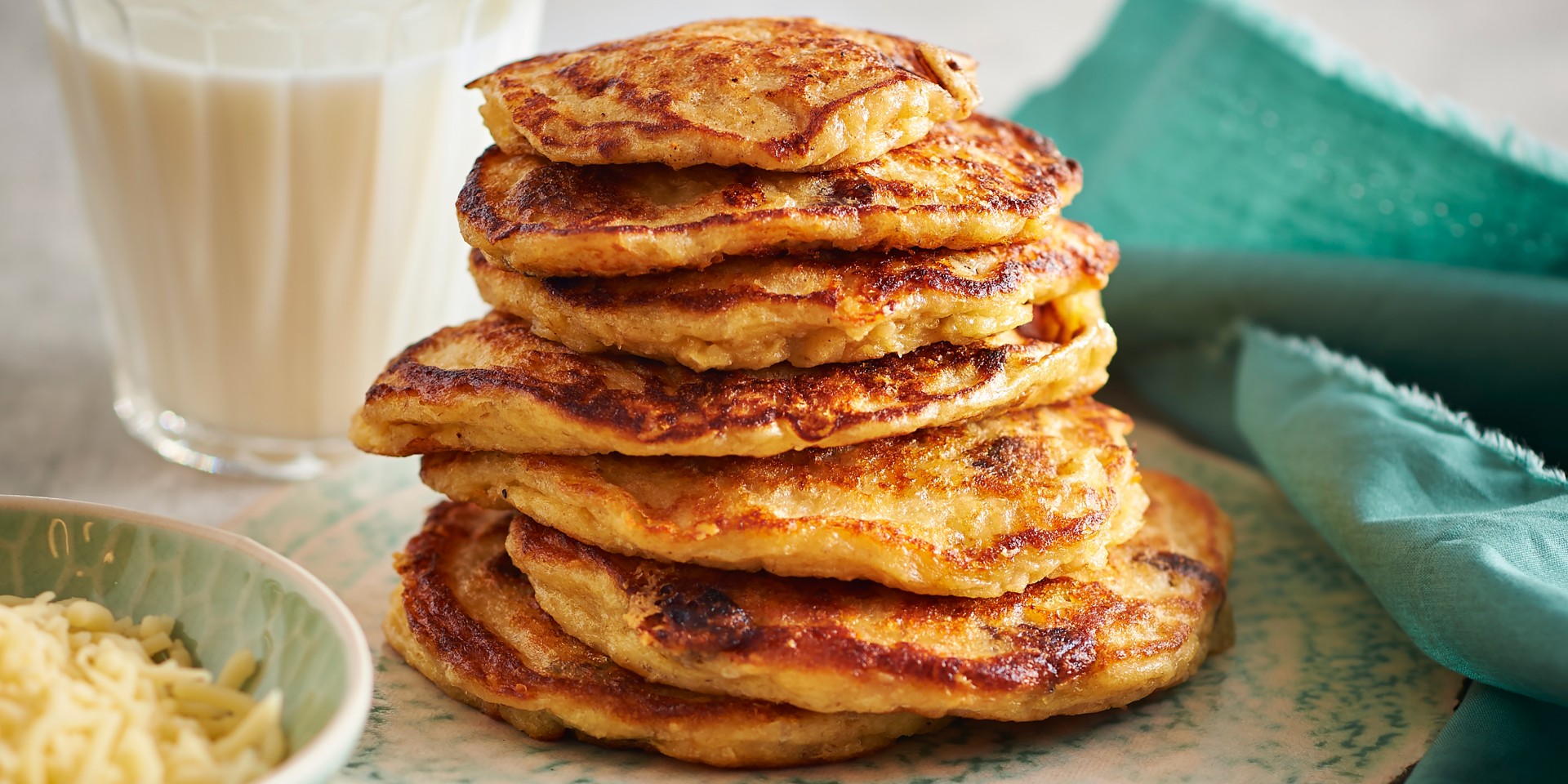 Havermout-kaaspannenkoekjes met rozijnen