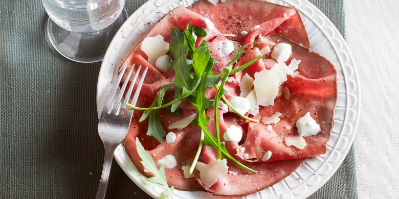 Rosbief met mieriksworteldressing 