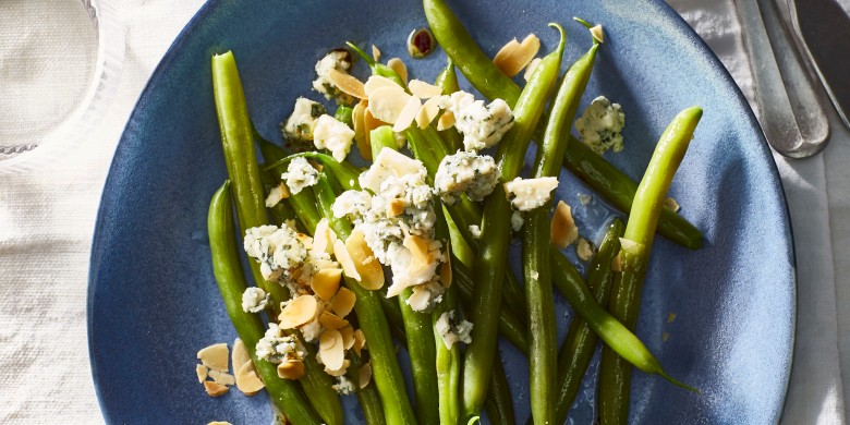 Sperziebonen met balsamico, blauwe kaas en amandel