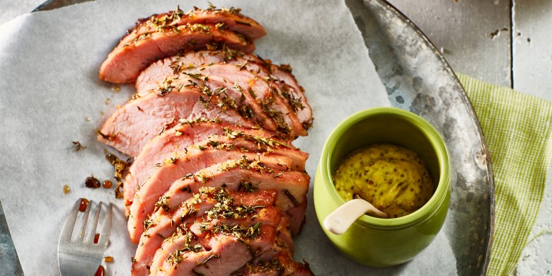 Geroosterde beenham met citroen, tijm en rozemarijn