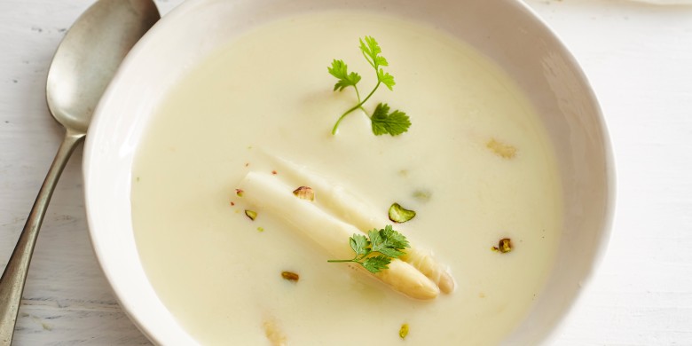 Aspergecrèmesoep met pistache