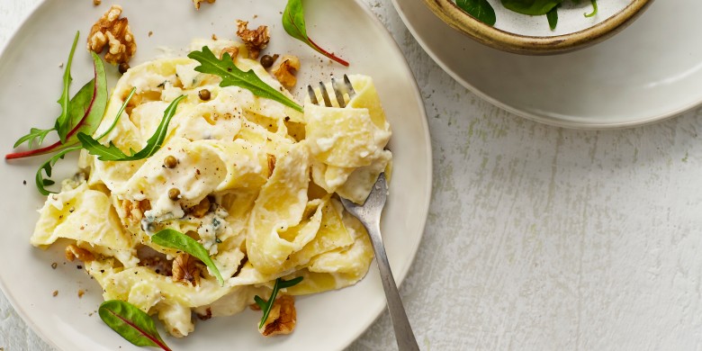 Pappardelle met bloemkoolsaus, gorgonzola en walnoten
