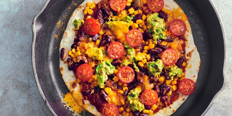 Panpizza met chili en tomaatjes