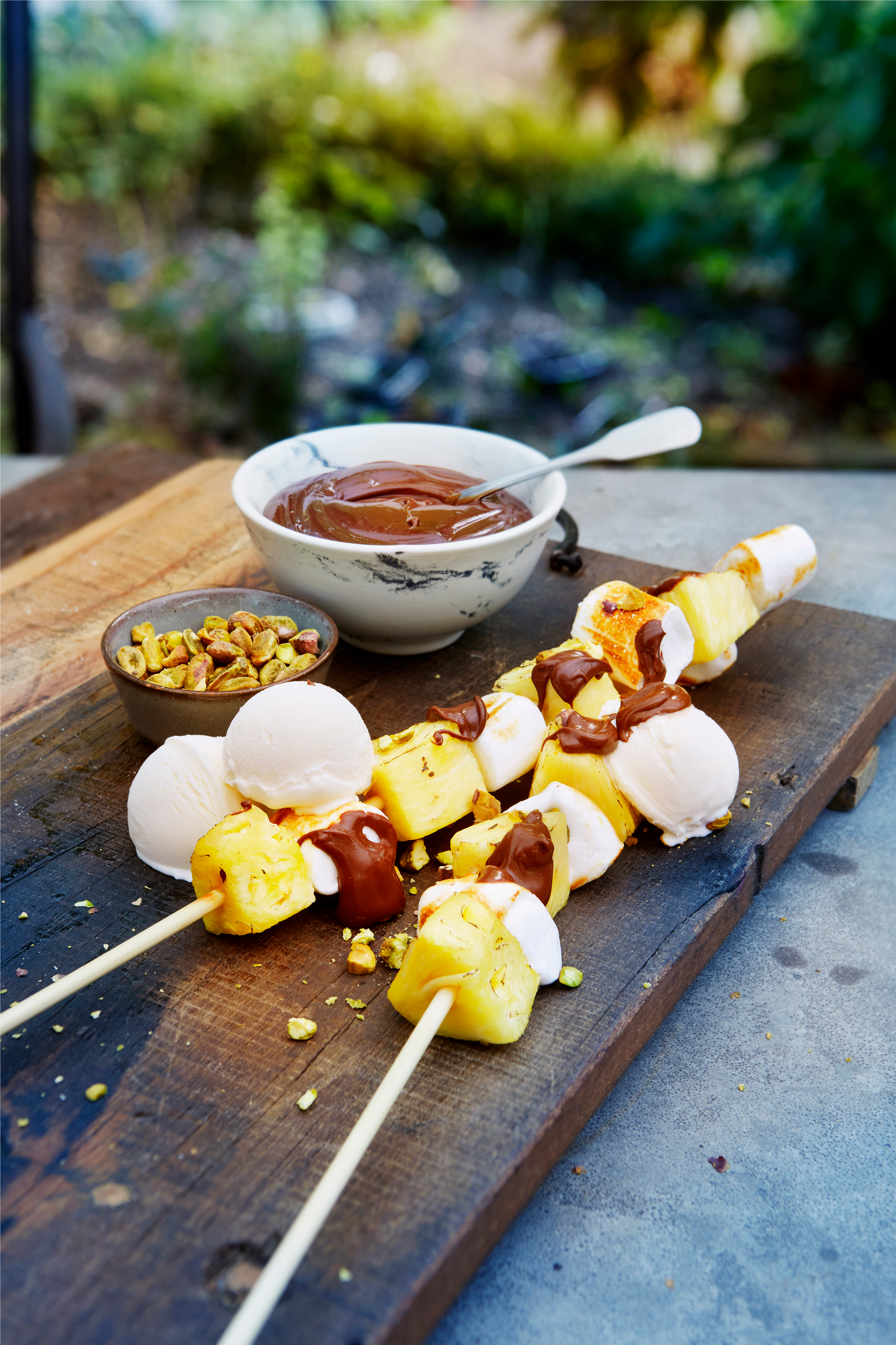 Marshmallow-spiesen met ananas