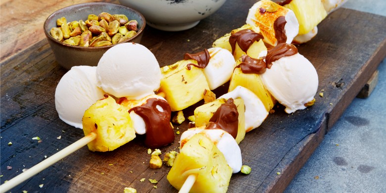 Marshmallow-spiesen met ananas