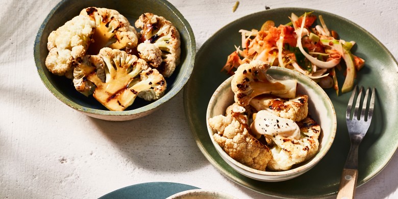 Gegrilde bloemkool met coleslaw