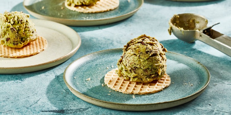 Avocado-ijs met gember en chocolade