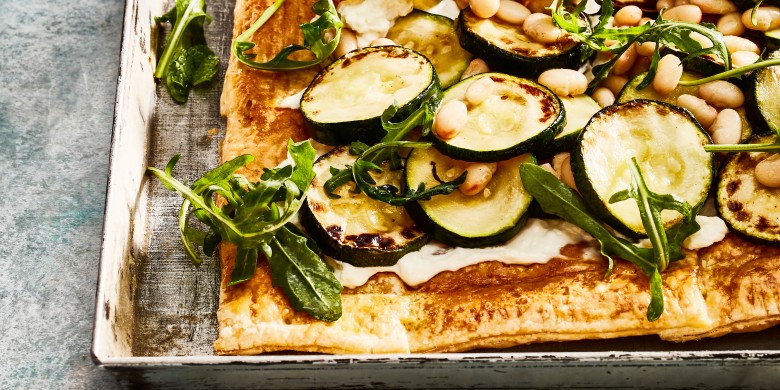 Galette met feta, bonen en courgette