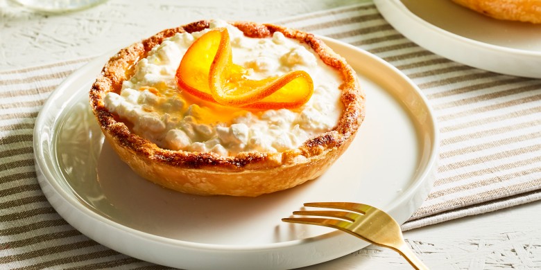 Tartelette met hüttenkäse en gekaramelliseerde sinaasappel