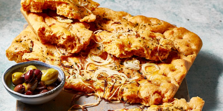 Focaccia al vino e pomodori