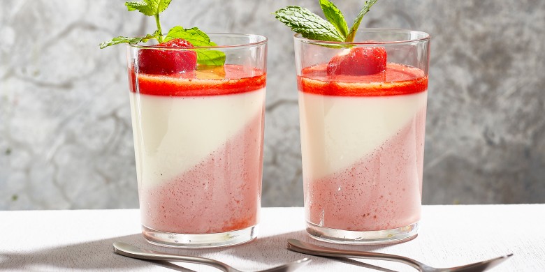 Aardbeien-panna cotta