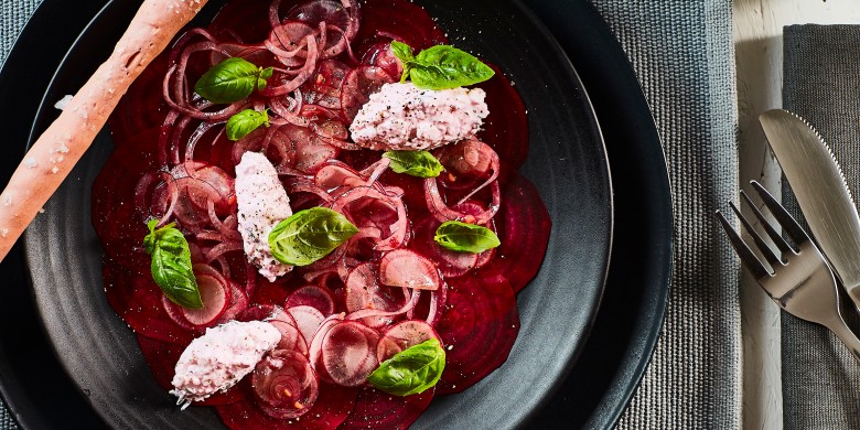 Salade van roze groenten