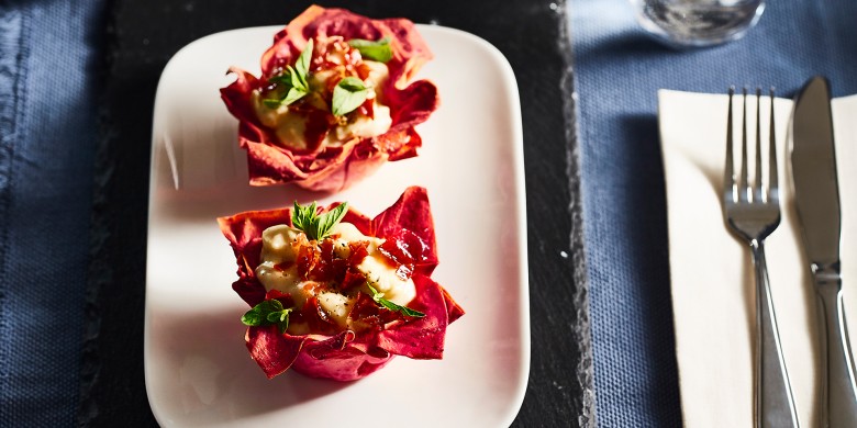 Filobakjes met kippenragout en parmaham