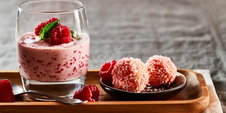 Cakebonbons met frambozenijs