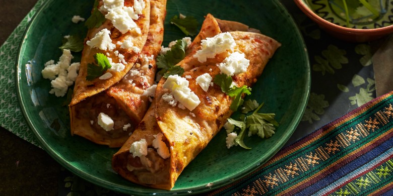 Enchiladas met bruine bonen