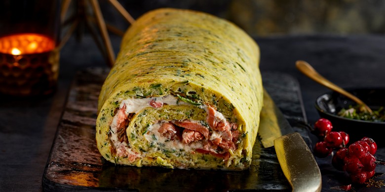 Rouleaux met courgette, zalm en garnalen