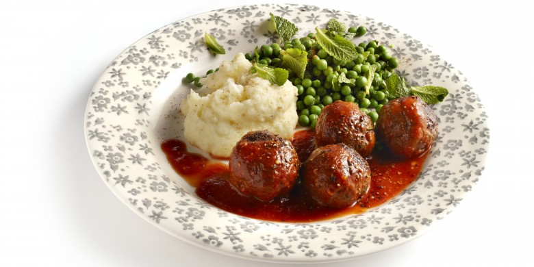 Gehaktballetjes met rozemarijn, munt en knoflookpuree