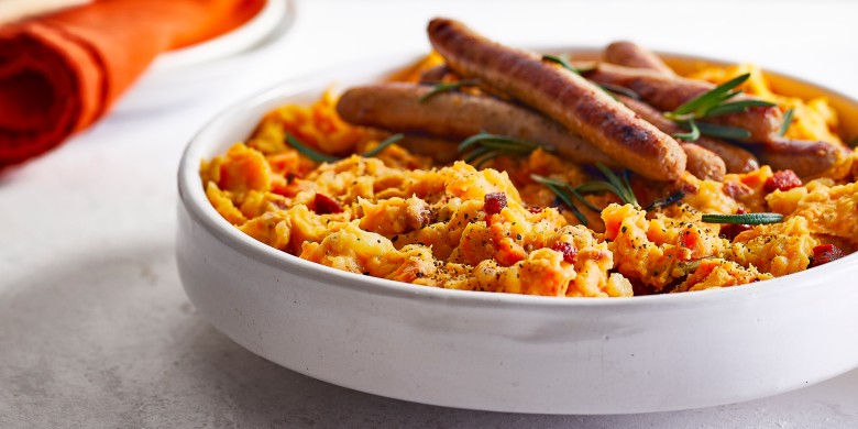 Wortelstamppot met chorizo en worstjes