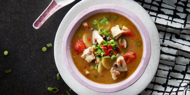 Thaise tom kha kai