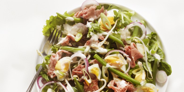 Boontjessalade met rosbief en kokosdressing