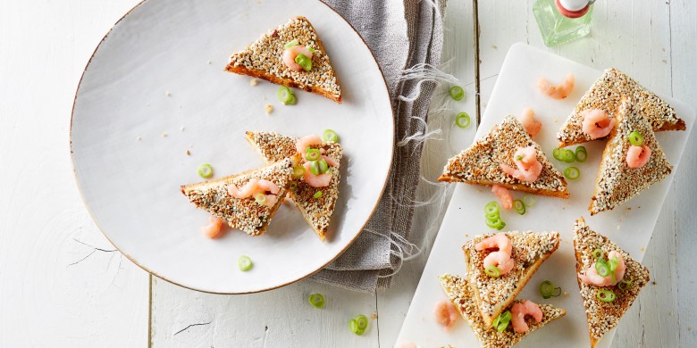 Garnalen-champignontoastjes met sesam