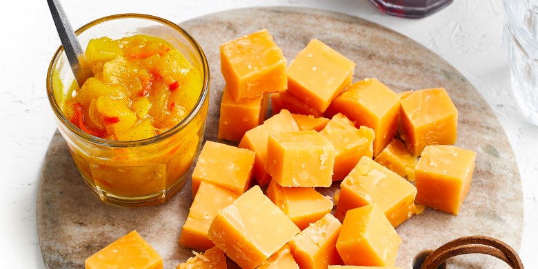 Mangochutney met kaasblokjes