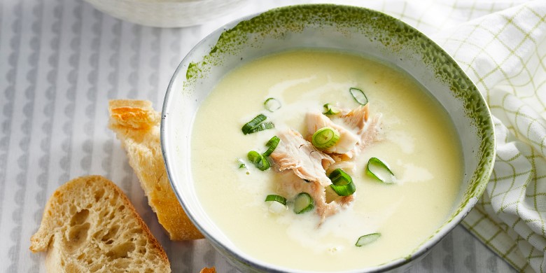 Aspergesoep met makreel