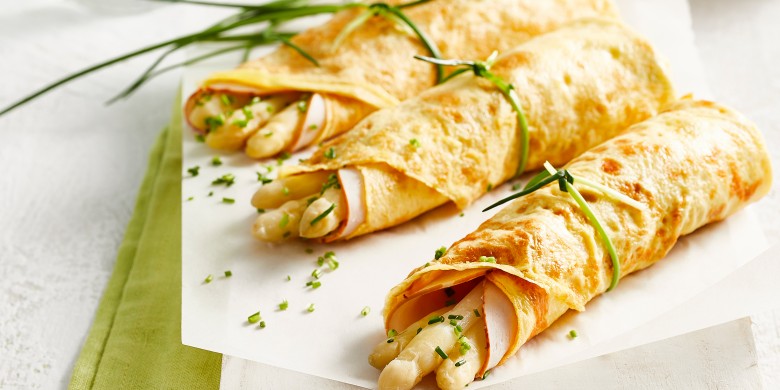 Asperge-omeletrolletjes