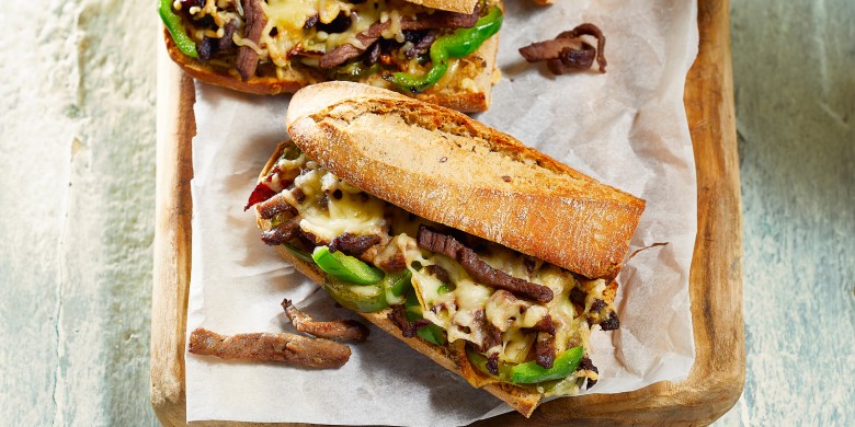 Philly cheese steak-sandwich 