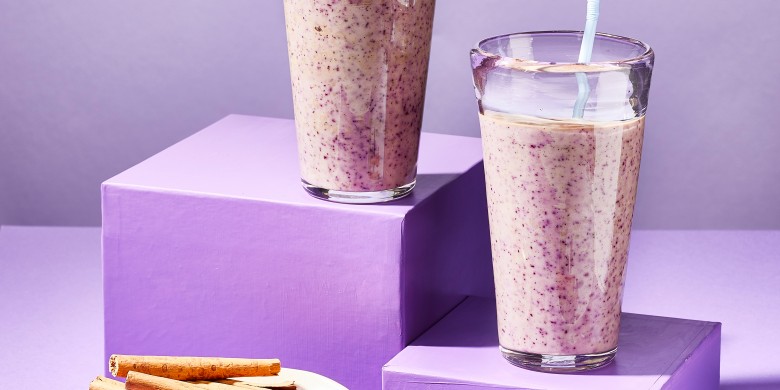 Paarse ontbijt-smoothie 