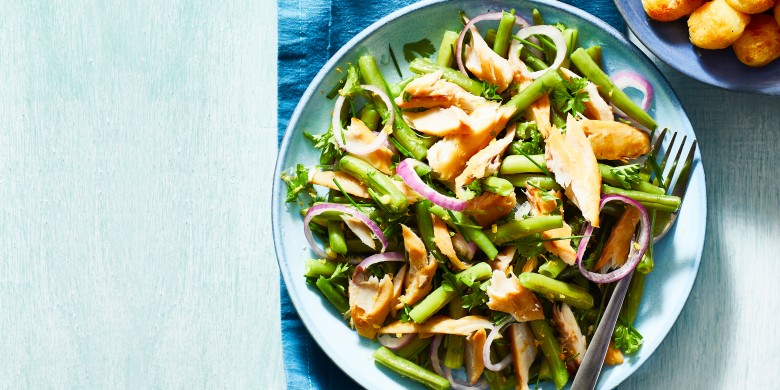 Lauwwarme sperziebonensalade met makreel 
