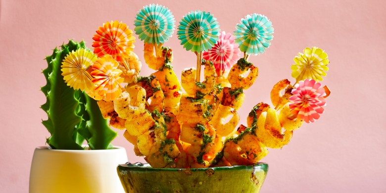 Garnalenspiesjes met mango en limoensalsa 