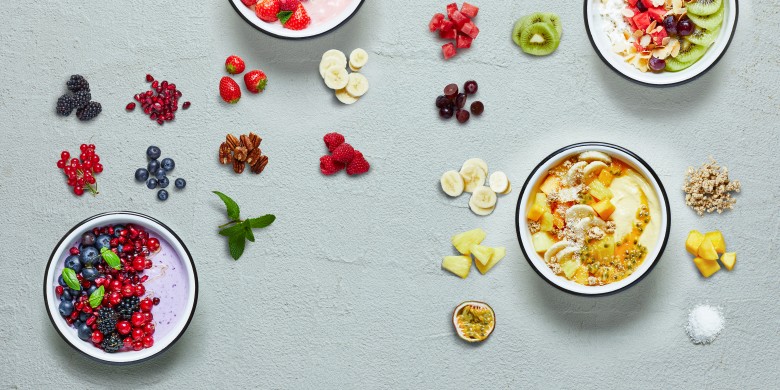 Funky berry-pomegranate bowl 