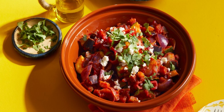 Groente-tajine met paprika, courgette en aubergine 