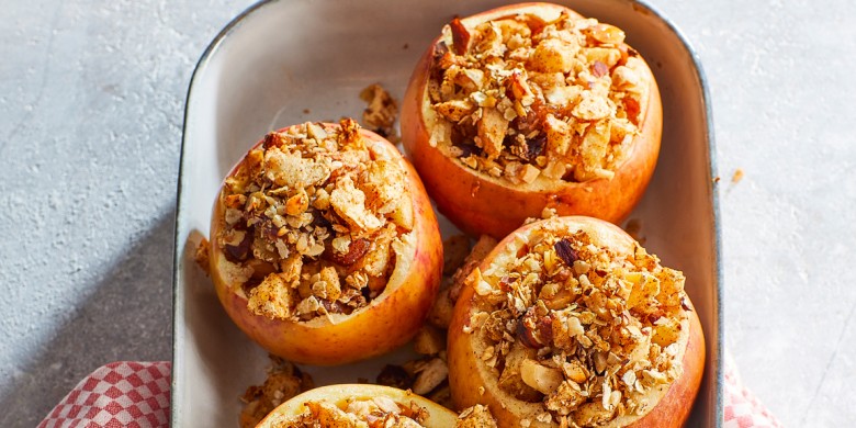 Gevulde appel met havermout-notenvulling