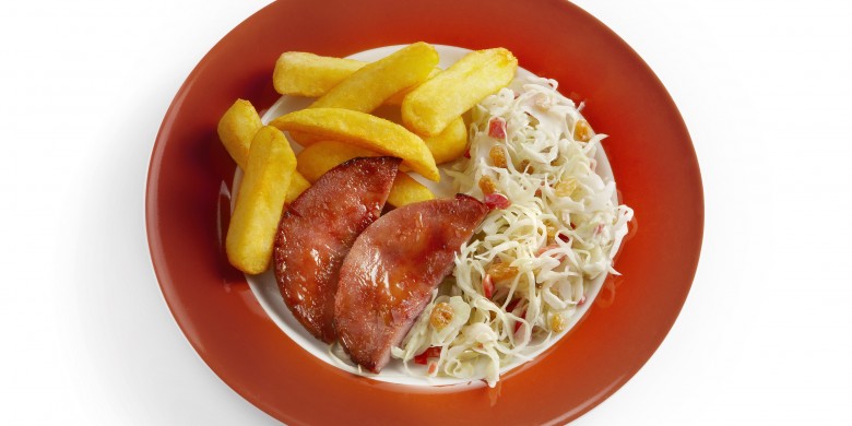 Geroosterde ham met friet en koolsla