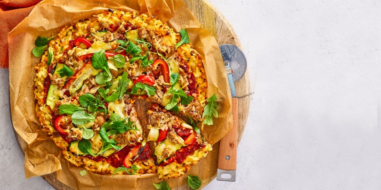 Aardappelpizza met tonijn	