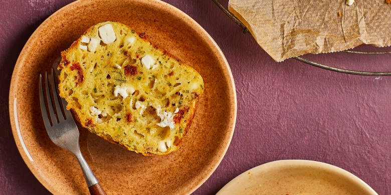 Feta-tuinkruidencake