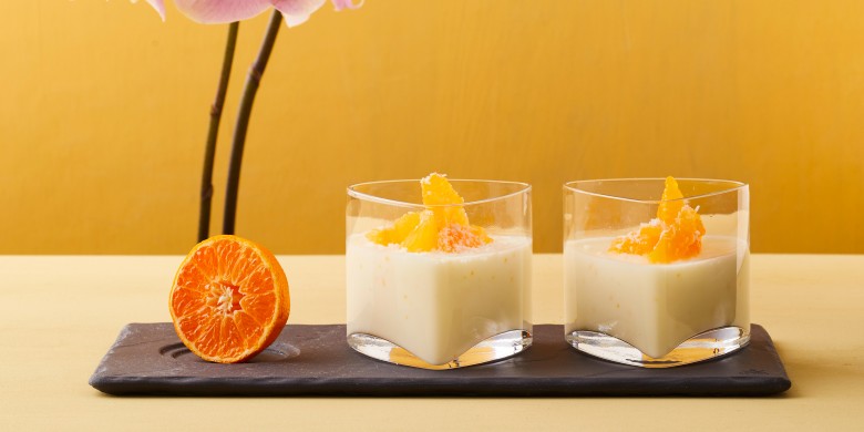 Mandarijn-panna cotta met kokos 