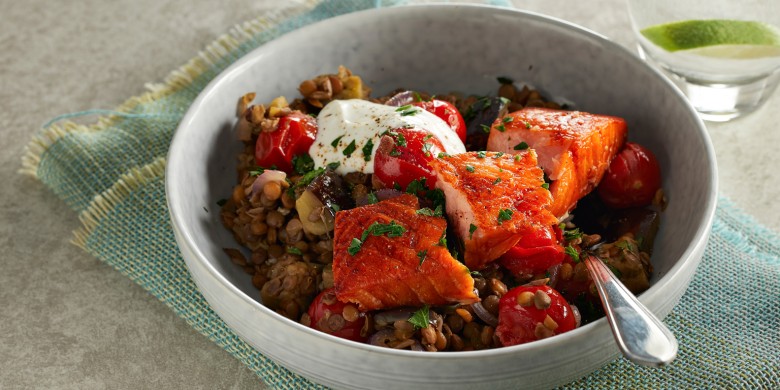 Linzenstoof met zalm 
