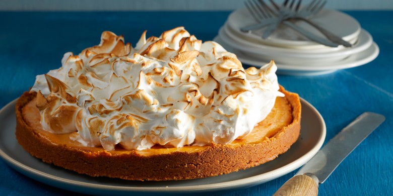 Grapefruit-meringue pie 